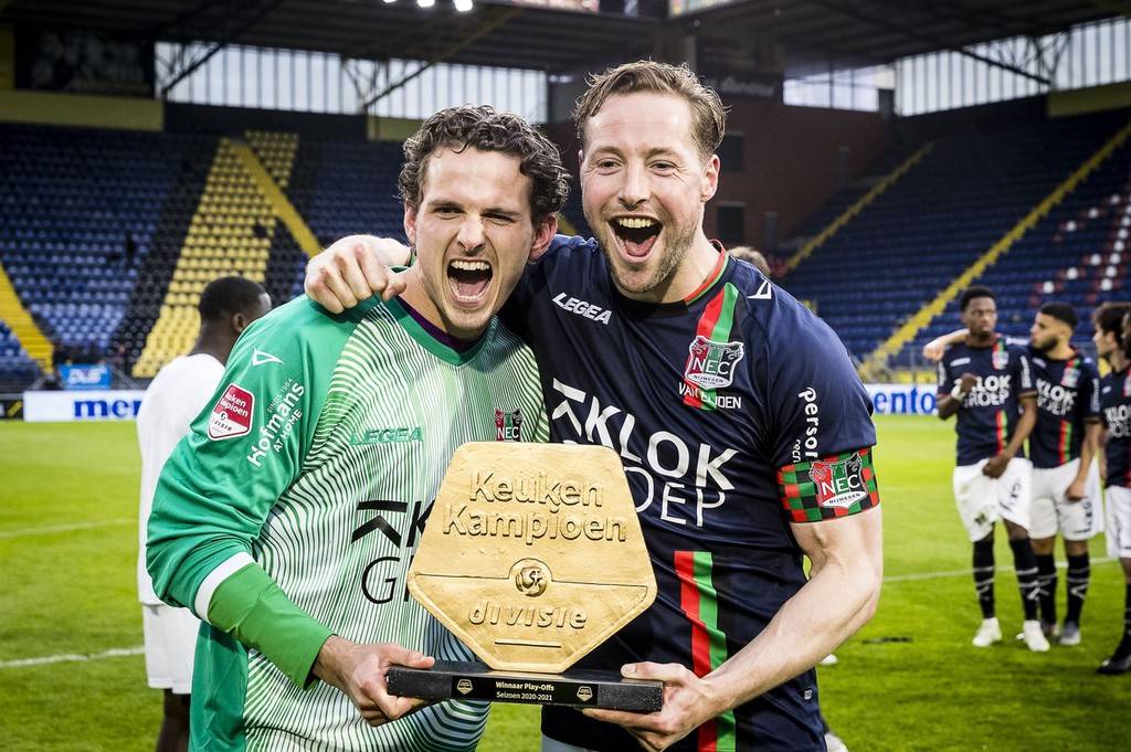 他们急需解 他们急需解