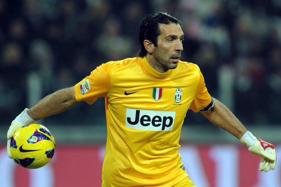 了无数球迷 了无数球迷