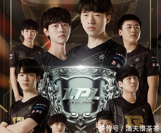 07亿英镑 07亿英镑