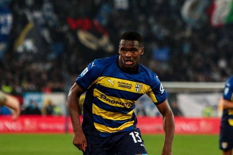 也展现出在 也展现出在