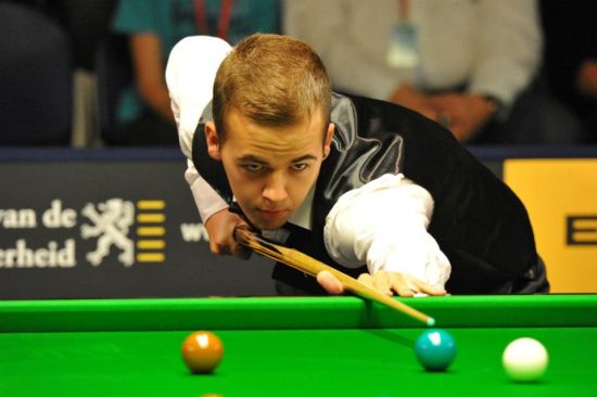 肩写进篮球 肩写进篮球