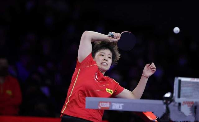 彩虹曲球 彩虹曲球